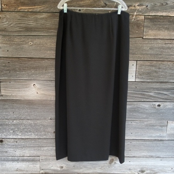 INC International Concepts Woman Black Skirt Size 18 W - Picture 1 of 6